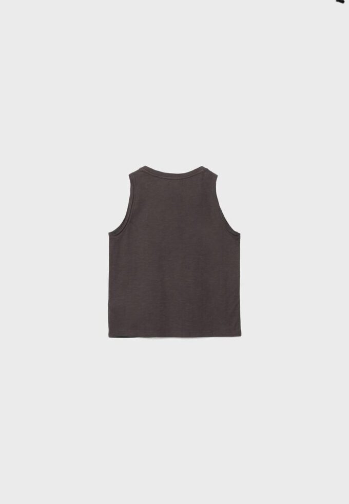 Αμάνικο T-shirt με κεντημένα καρφιά Αμάνικο T-shirt με κεντημένα καρφιά