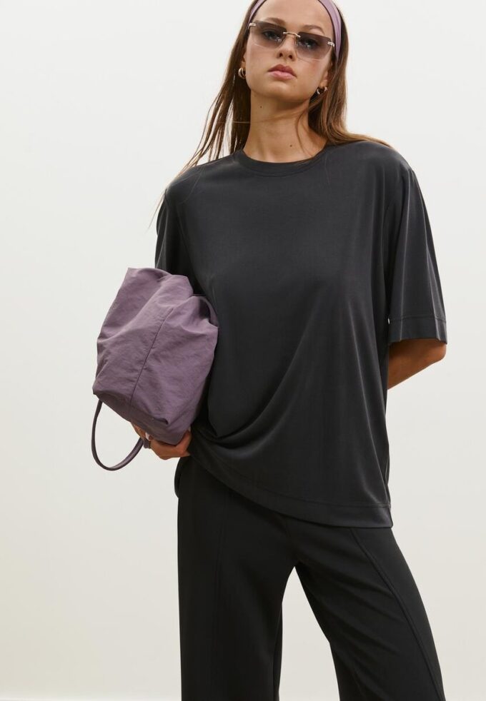 Απαλή υφή Oversize Πουλόβερ με Γυρισμένο Γιακά Απαλή υφή Oversize Πουλόβερ με Γυρισμένο Γιακά
