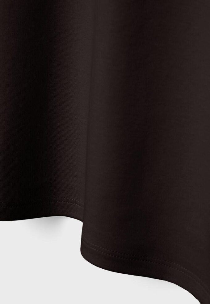 B06 Βασικό T-shirt με πεσμένους ώμους