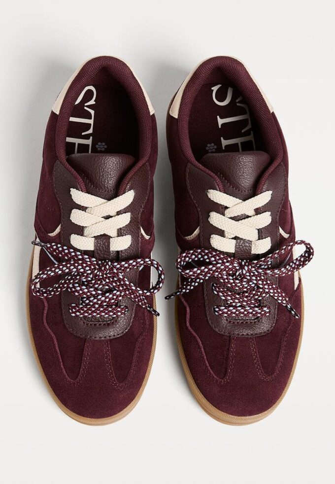 Casual Sneakers με διπλά κορδόνια Casual Sneakers με διπλά κορδόνια