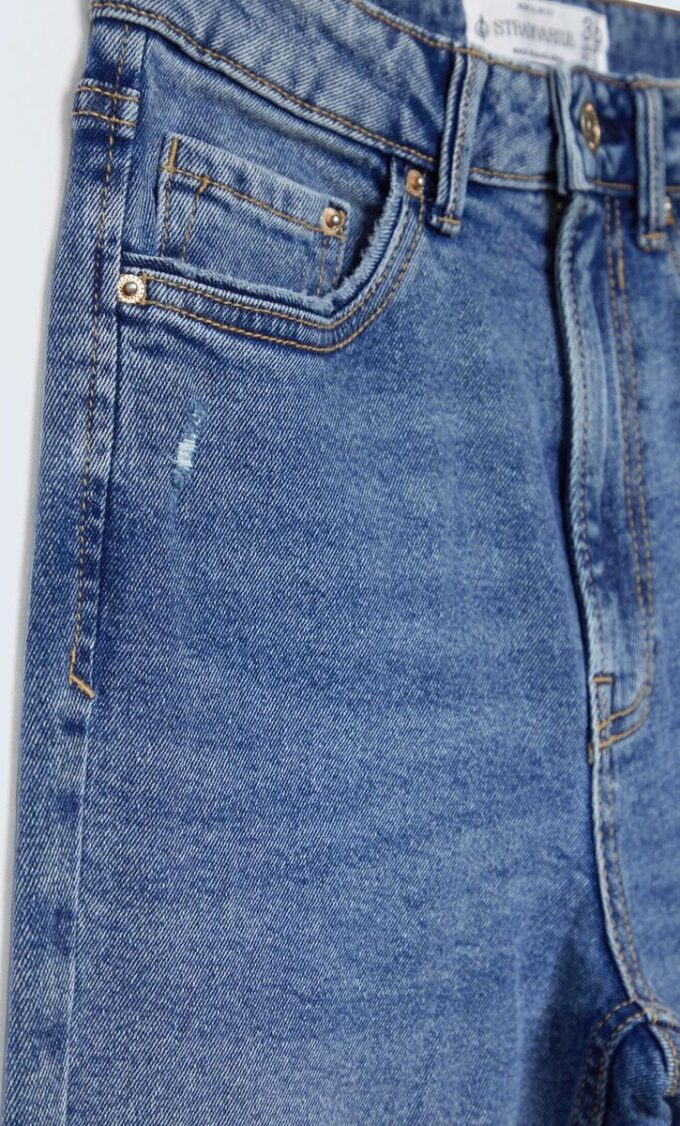 D10 Τζιν Mom Jeans με στενή εφαρμογή D10 Τζιν Mom Jeans με στενή εφαρμογή