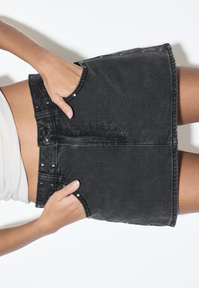 D62 Φούστα-Skort από τζιν με τρουκς D62 Φούστα-Skort από τζιν με τρουκς