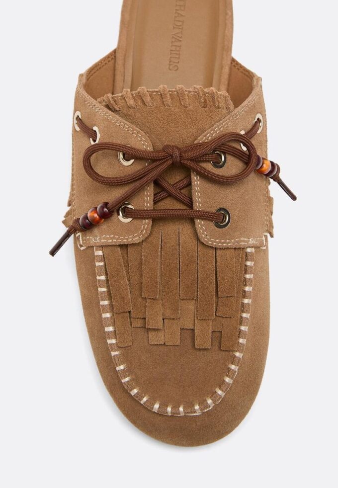 Δερμάτινα Loafers χωρίς πίσω μέρος με διακοσμητικά στοιχεία