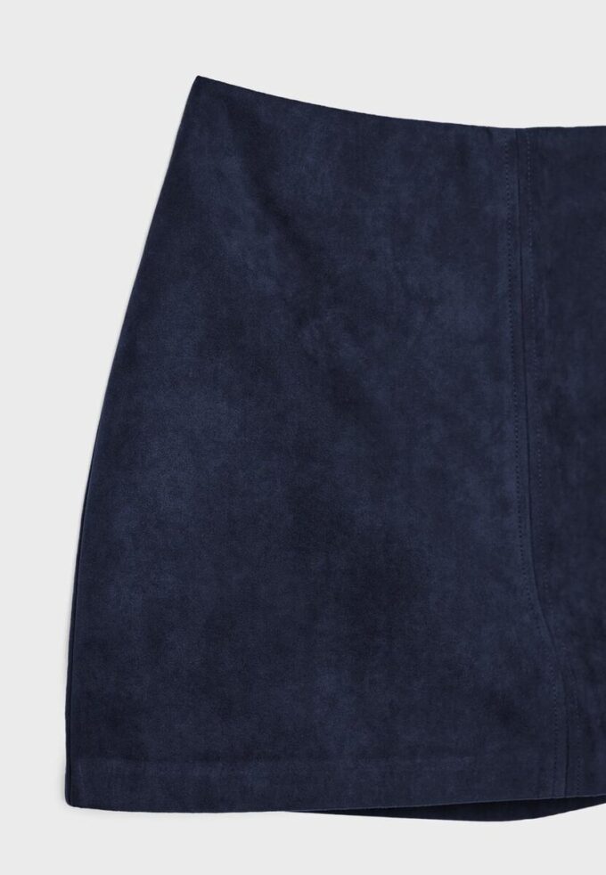 Μίνι Skort από συνθετικό σουέτ Μίνι Skort από συνθετικό σουέτ