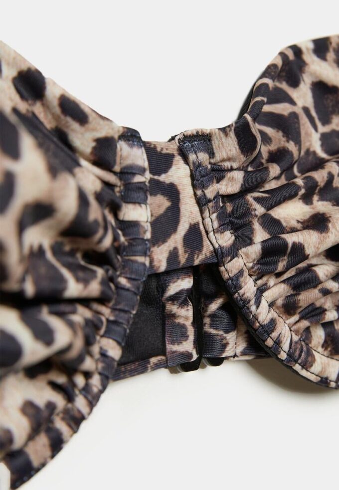Μπικίνι με μπανέλα και animal print Μπικίνι με μπανέλα και animal print