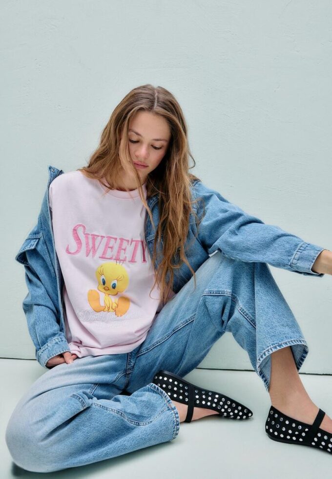 Μπλούζα Sweety με κοντό μανίκι και στρογγυλό λαιμό Μπλούζα Sweety με κοντό μανίκι και στρογγυλό λαιμό