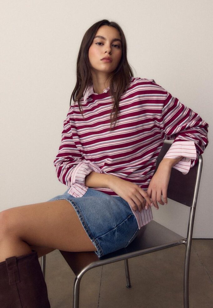 Oversize ριγέ T-shirt με μακριά μανίκια Oversize ριγέ T-shirt με μακριά μανίκια