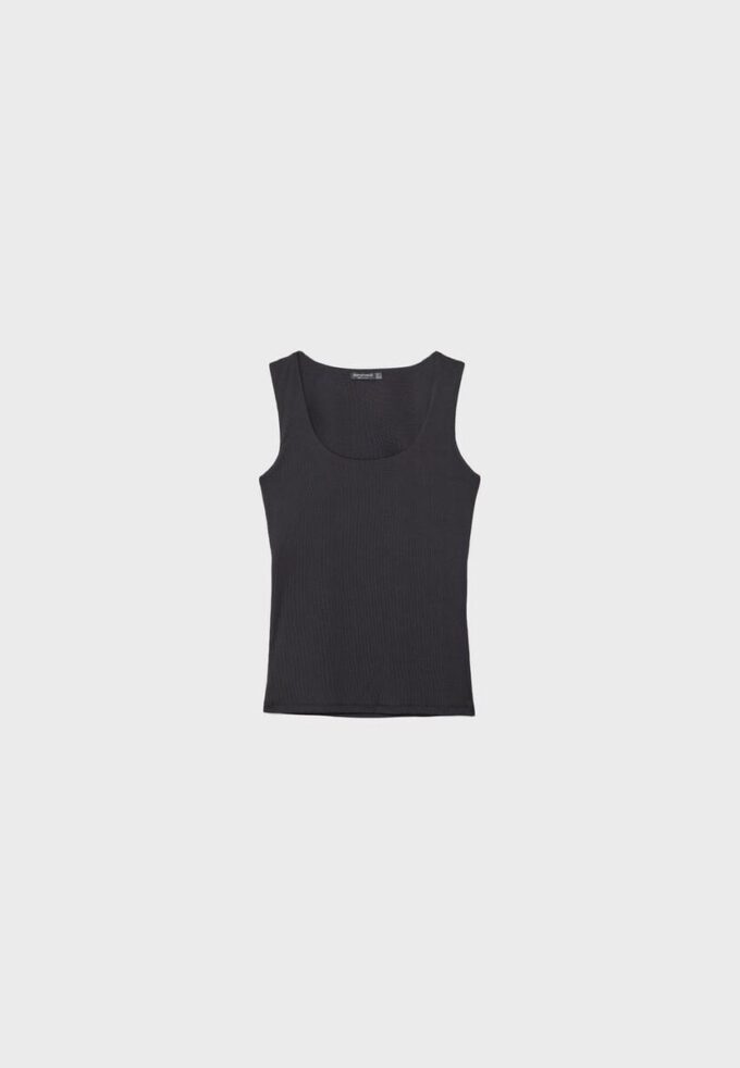 T-shirt από πολυαμίδιο με φαρδιές τιράντες T-shirt από πολυαμίδιο με φαρδιές τιράντες