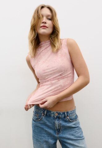 Τ-shirt από τούλι με πτυχώσεις