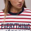 Τ-shirt εμπριμέ με κοντά μανίκια Τ-shirt εμπριμέ με κοντά μανίκια