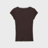 Τ-shirt με V λαιμόκοψη και δαντέλα, κοντά μανίκια σε σορτς Τ-shirt με V λαιμόκοψη και δαντέλα, κοντά μανίκια σε σορτς