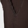 Τ-shirt με V λαιμόκοψη και δαντέλα, κοντά μανίκια σε σορτς Τ-shirt με V λαιμόκοψη και δαντέλα, κοντά μανίκια σε σορτς