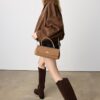 Τσάντα City Crossbody με διπλό χερούλι Τσάντα City Crossbody με διπλό χερούλι