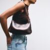 Τσάντα crossbody με αλυσίδες
