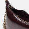 Τσάντα crossbody με αλυσίδες