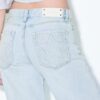 Τζιν χαμηλής μέσης με Wide Leg και λεπτομέρεια αστεριού