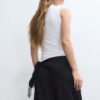 Βασικό αμάνικο T-shirt
