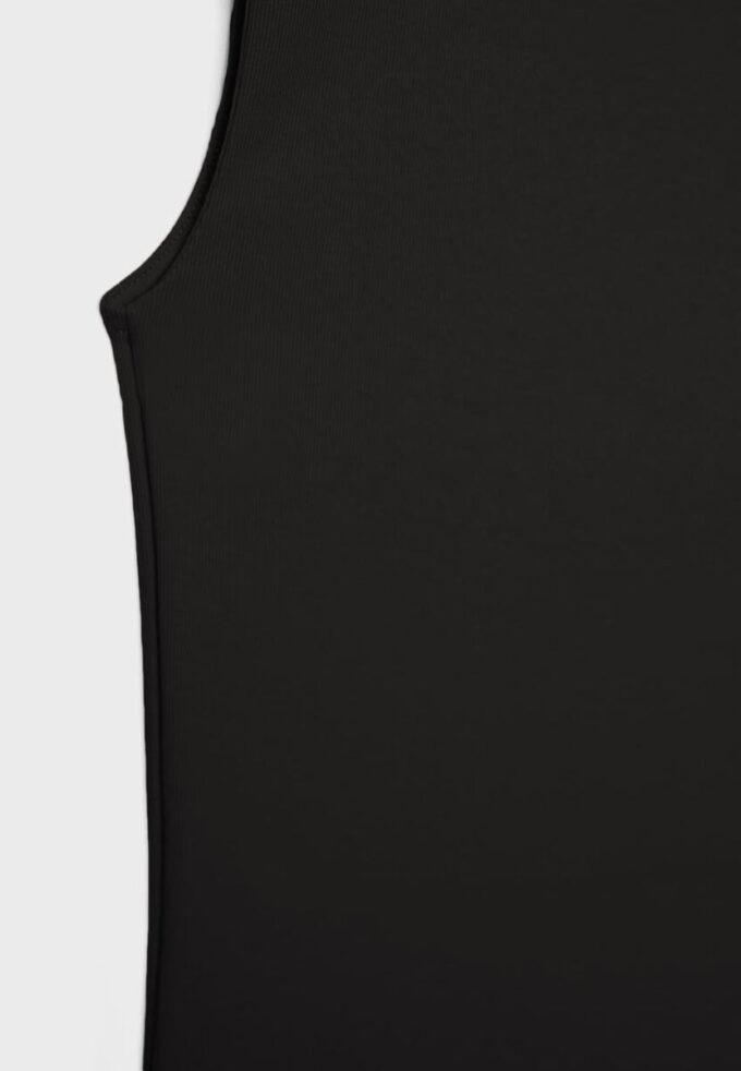 Βασικό αμάνικο T-shirt