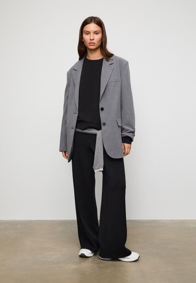 Βασικό φούτερ με απαλή υφή Βασικό φούτερ με απαλή υφή