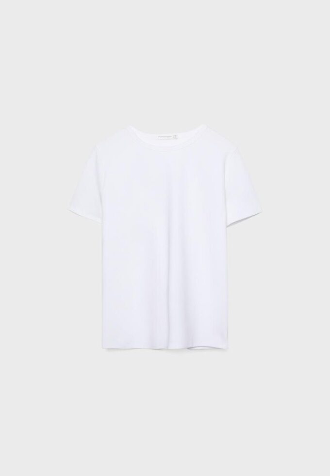 Βασικό T-shirt κανονικής εφαρμογής με απαλή υφή