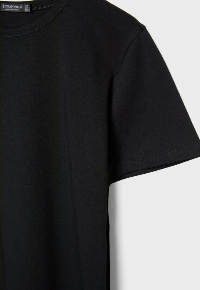 Βασικό T-shirt κανονικής εφαρμογής με απαλή υφή