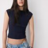 Βασικό T-shirt με λαιμόκοψη Βασικό T-shirt με λαιμόκοψη