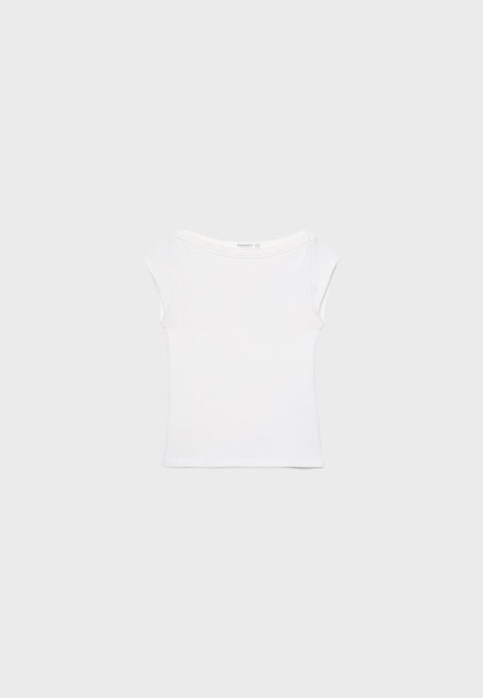 Βασικό T-shirt με λαιμόκοψη Βασικό T-shirt με λαιμόκοψη