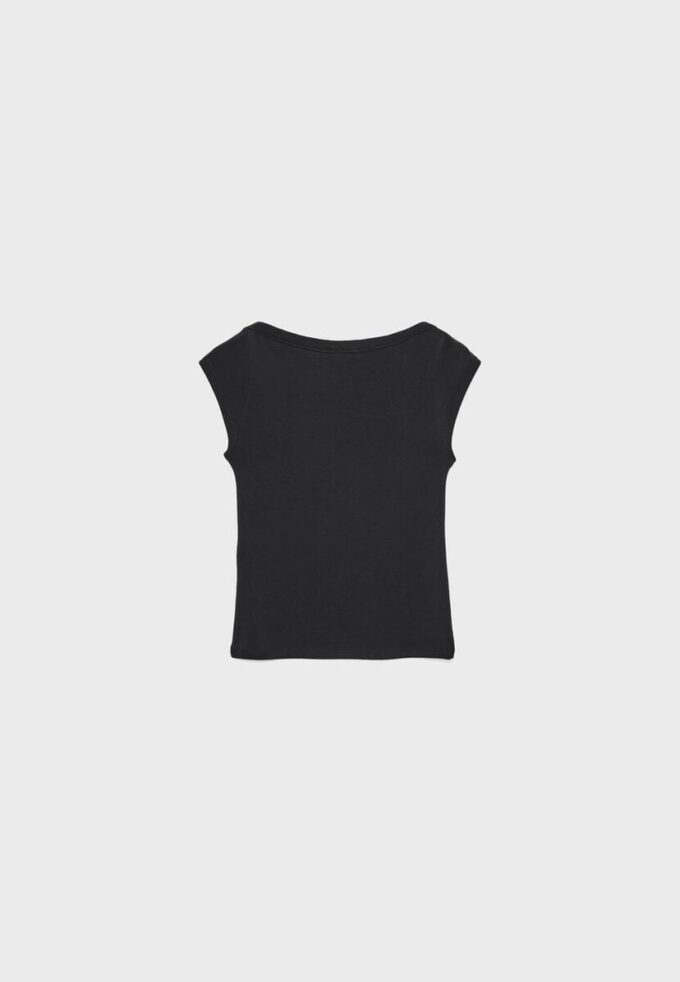 Βασικό T-shirt με λαιμόκοψη