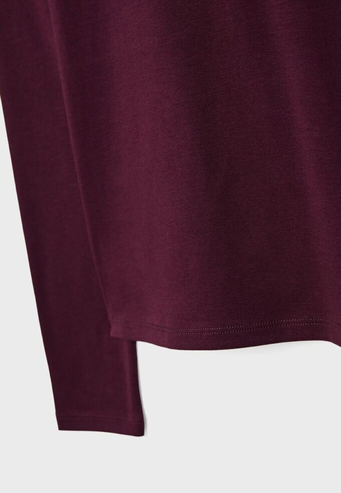 Βασικό T-shirt με μακριά μανίκια Βασικό T-shirt με μακριά μανίκια