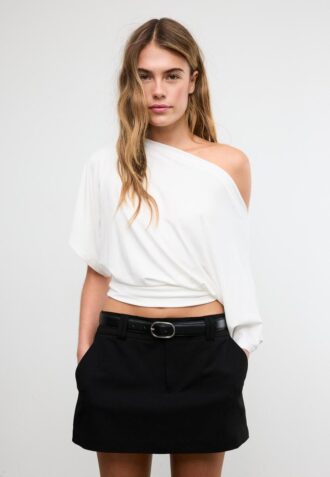 Βασικό T-shirt με μανίκια νυχτερίδα