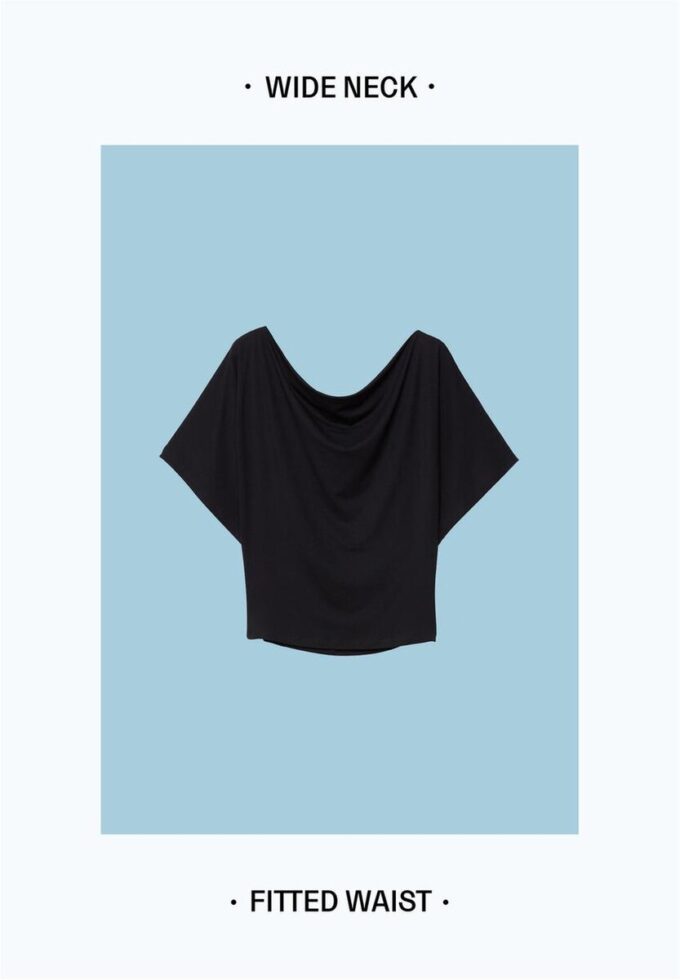 Βασικό T-shirt με μανίκια νυχτερίδα Βασικό T-shirt με μανίκια νυχτερίδα
