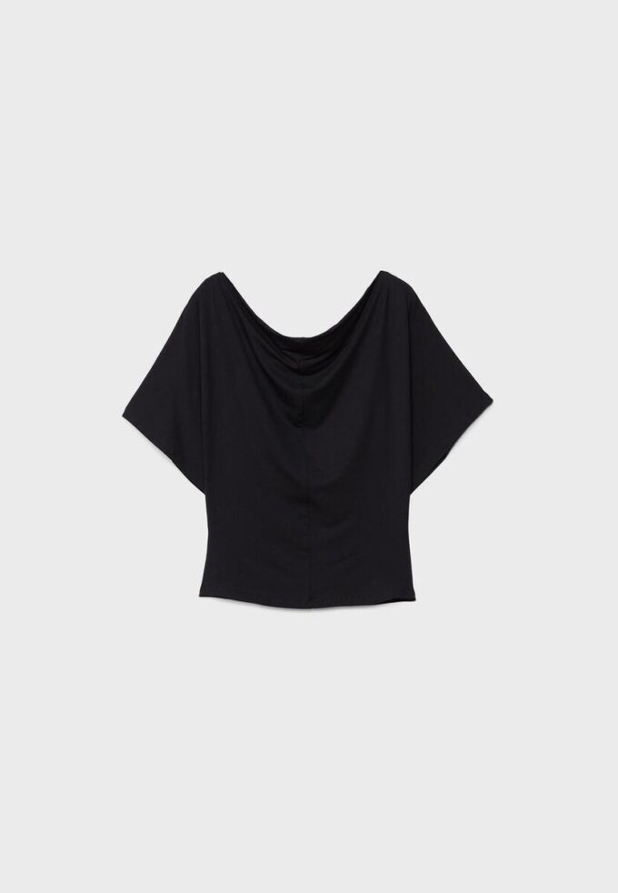 Βασικό T-shirt με μανίκια νυχτερίδα Βασικό T-shirt με μανίκια νυχτερίδα