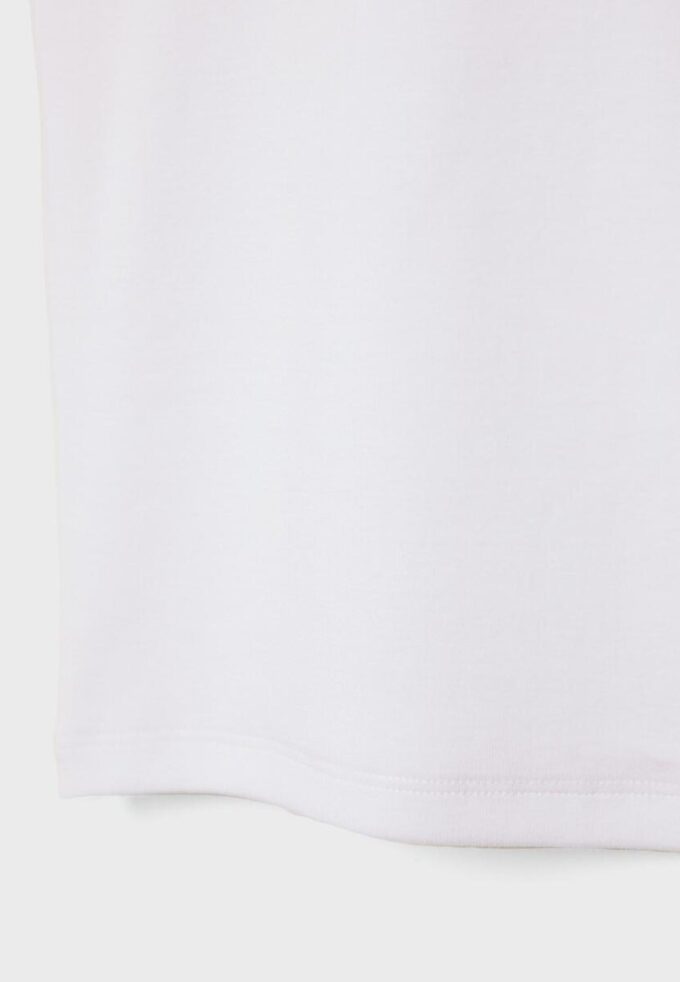 Βασικό T-shirt στενής γραμμής Βασικό T-shirt στενής γραμμής